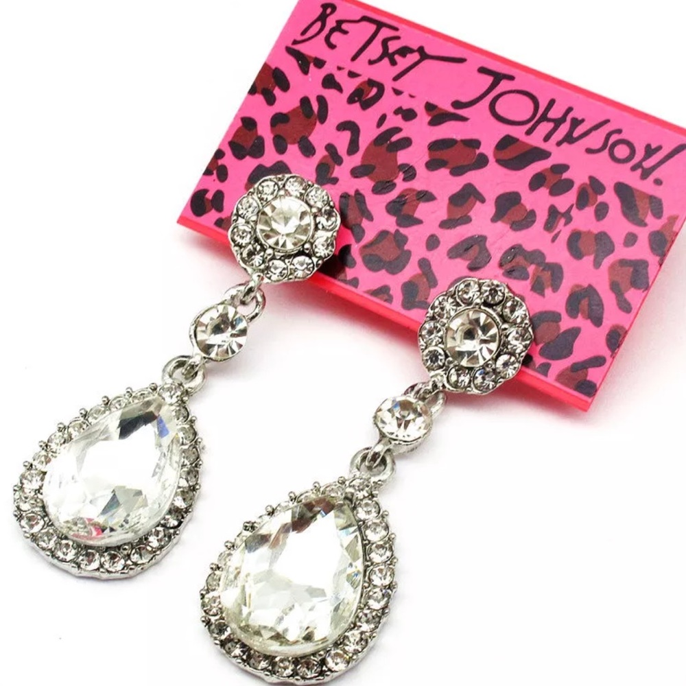 ✨Crystal Rhinestone Dangle Drop Earrings✨ - Picture 2 of 3